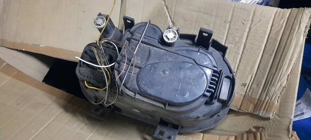 VW Golf 4 - фар , фарове