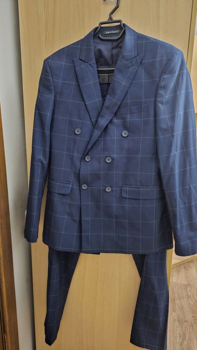 Продам костюм качественный