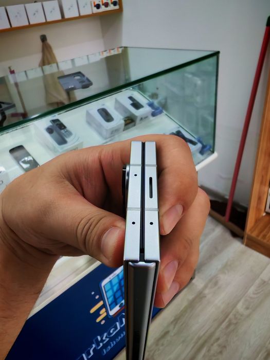 Fold 6 Samsung 12/256 (chehol bonus)