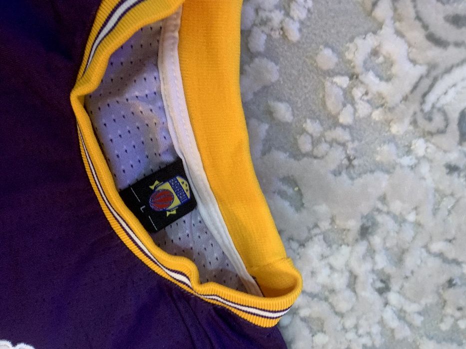 Tricou Lakers mărimea L nou