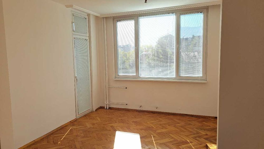 Дава се под наем Тристаен апартамент в София, Овча купел 2 - 100 кв.м за 550 € - Снимка #1