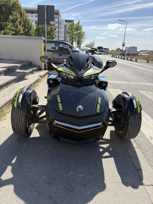 Can-Am Spyder F3 Sport !