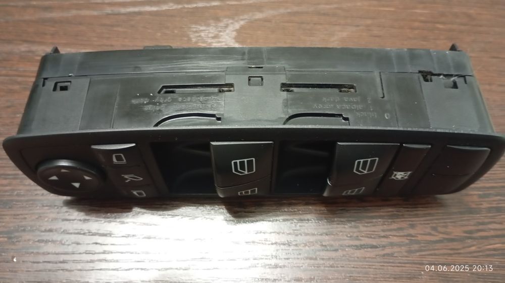 Продам блок кнопок W164 ML350