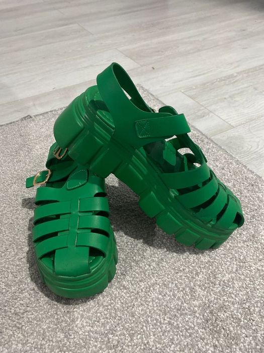 модные босоножки