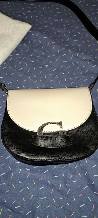 Малка чанта Guess