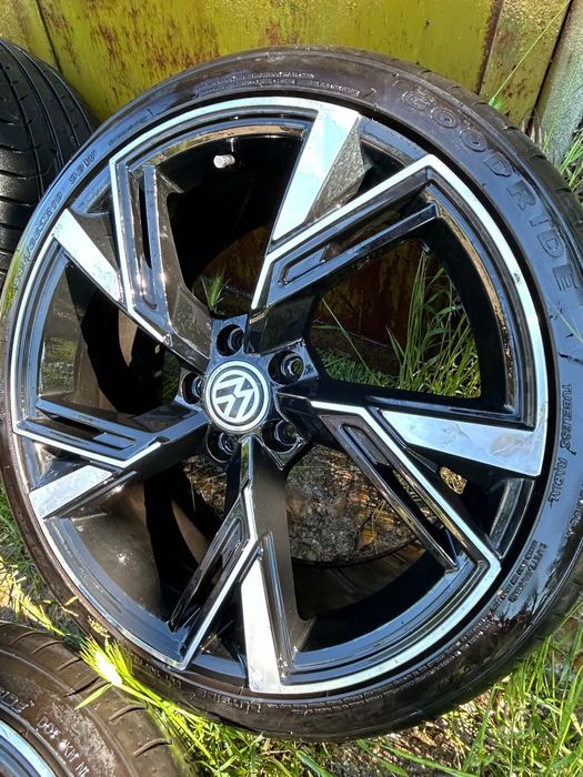 Джанти 19” VW,Audi с летни гуми 245/35/19