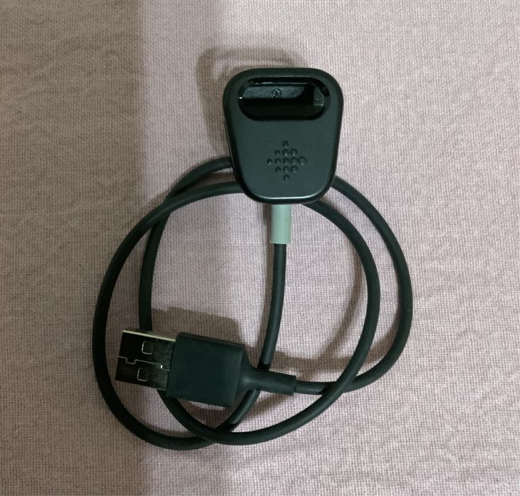 cablu ORIGINAL pentru ceas Garmin si Fitbit
