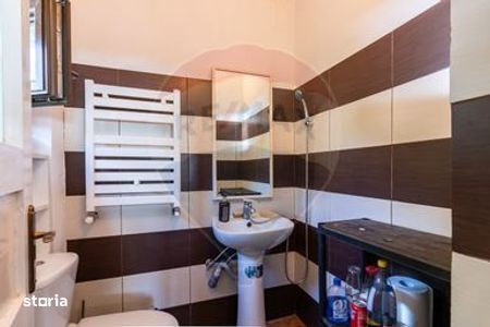 Vila spațioasă cu teren generos în Tomșani, Dâmbovita