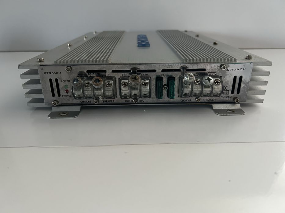 Vand amplificator statie auto Crunch gtr 350.4