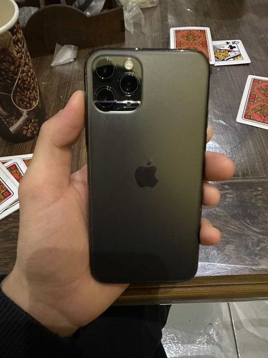 Iphone 11 pro 64/80%