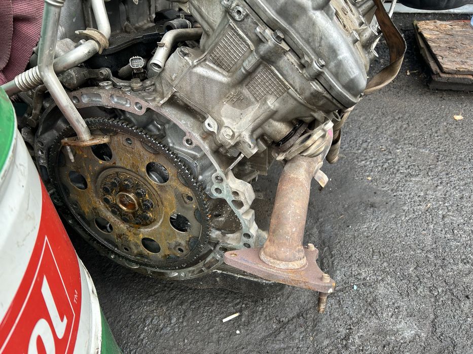 Продам двиготель 2UR 4.6  от тойота ленд крузер 200 машина 2012 года.