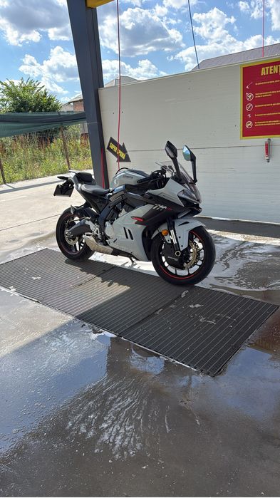 CF Moto 675 SR-R