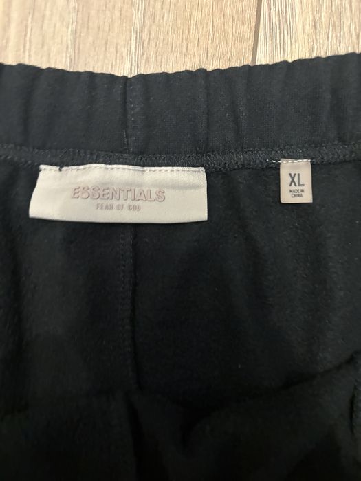 Pantaloni scurti Essentials
