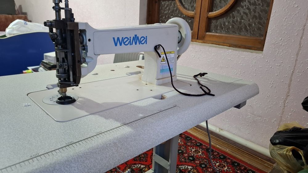 Тикув машинаси сотилади