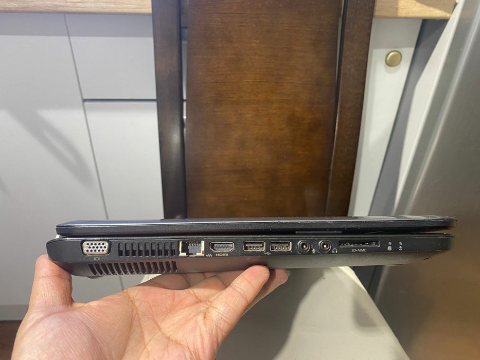 Большой HP intel core i3 4Threads/OZU 8GB/SSD 128/Windows 10