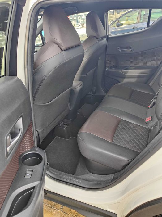 Toyota C-HR C-lassy 2019 1.8 Hybrid 122CP, unic proprietar, 47300 km