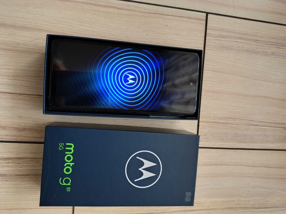 Motorola Moto G51 5G (64GB) 4GB RAM много запазен.