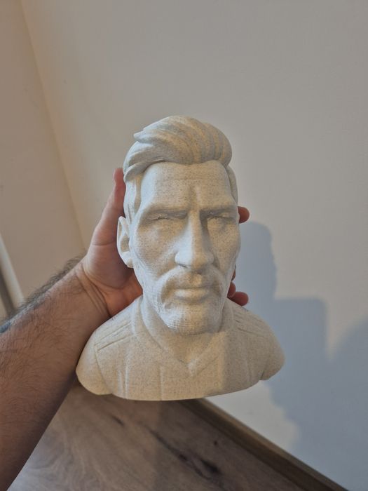 Lionel Messi statuie bust. Leo Messi statue 20 cm