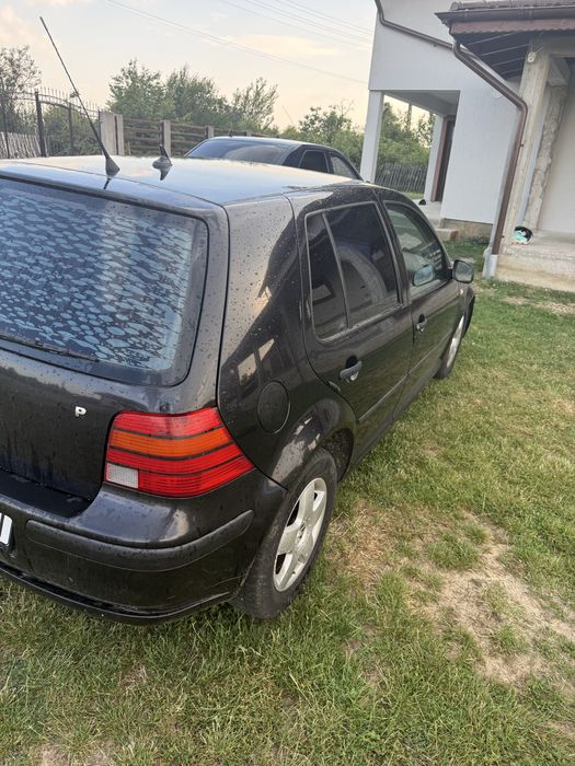 Vand Golf 4 defect , merge intrerupt