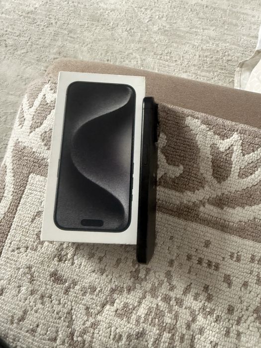 Продамiphone 15 pro 256 g обьем заряда88