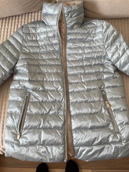 Scurta femei Madzerini, cu 2 fete