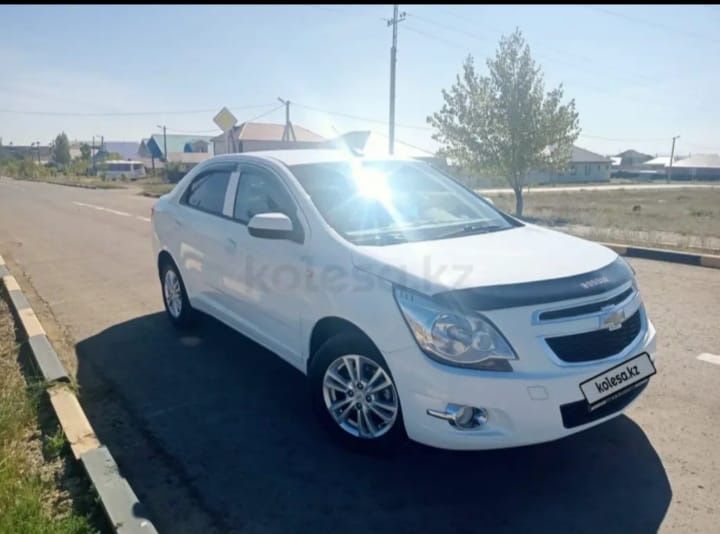 Машина шефролет 2022 года