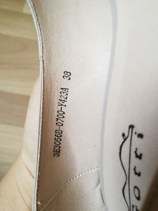 Продам туфли лодочки