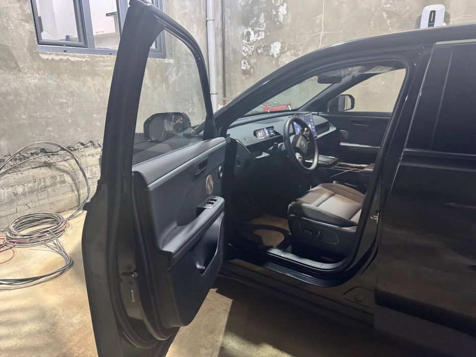 Toyota BZ 3 X. Holati ideal