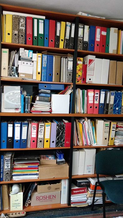 Mobilier birou complet / biblioteci arhivă + birouri / lichidare firmă