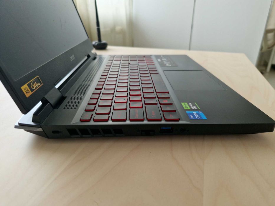 Acer Nitro 5 i7-12700H RTX 3050 16GB RAM 1TB SSD 144Hz Гейминг лаптоп