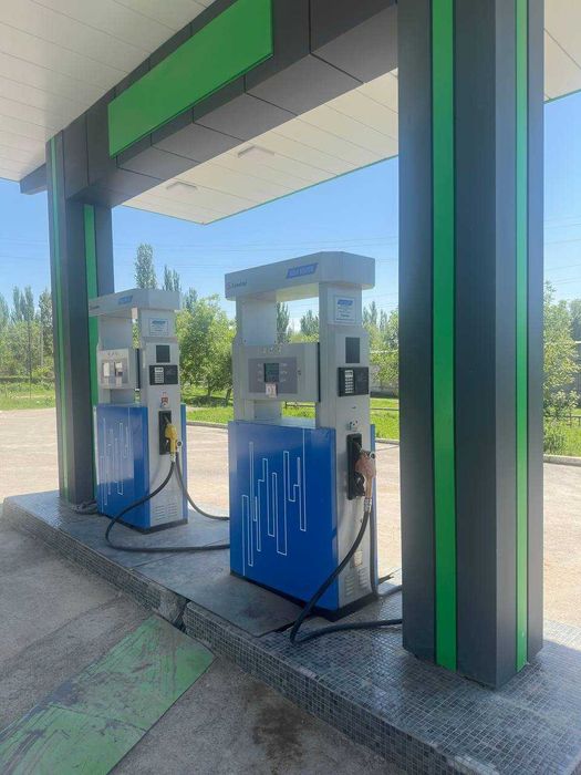 Заправка сотилади, АЗС, АЁҚШ