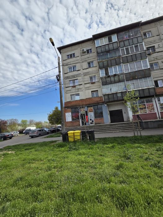 Proprietar vand garsoniera 24 mp utili (15 mp in CF), Timisoara Str. Polona 2, pozitie excelenta