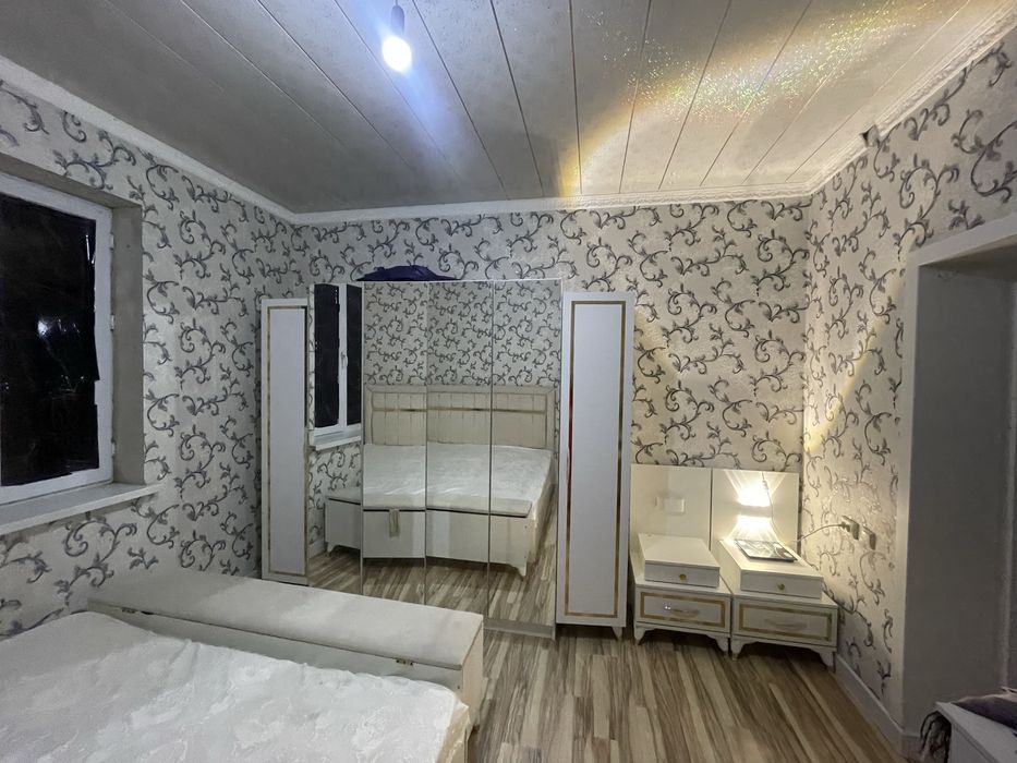 Спальный гарнитур