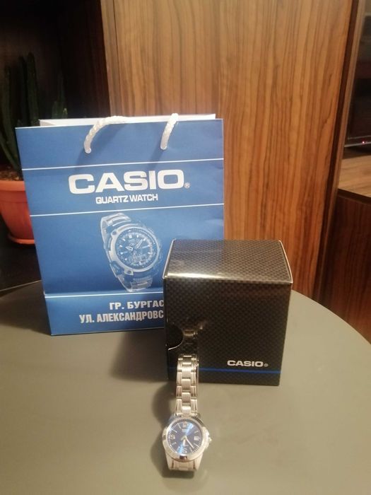 Casio дамски часовник