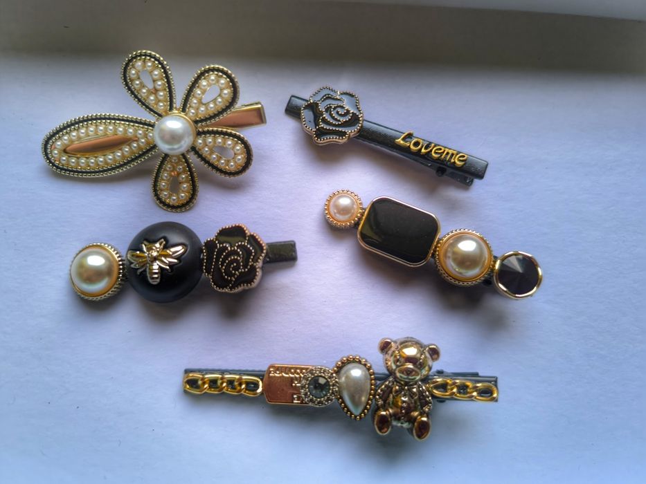 Сатенени ефирни шалове, красиви ластици-гривни за коса