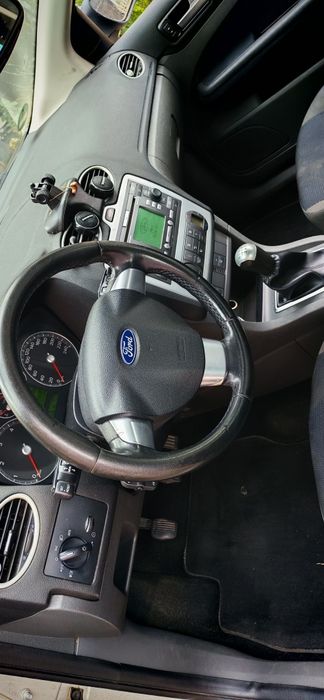 Vând Ford focus 2 combi..