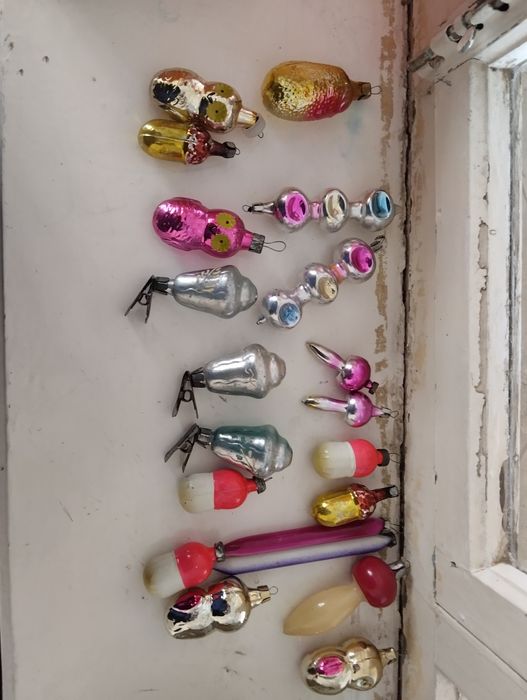 Ёлочные игрушки .