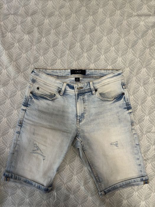 Мъжки дънки видове и Pause