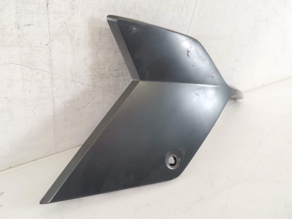 Рено Острал / Renault Austral Оригинална долна дясна решетка в добро с