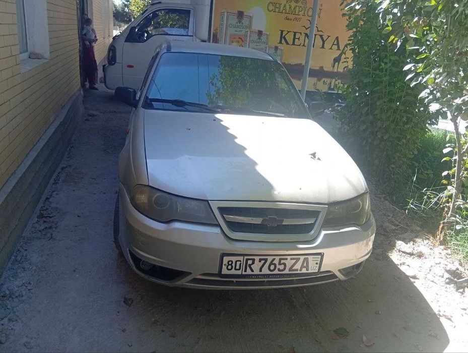 Nexia 1.5 sotiladi