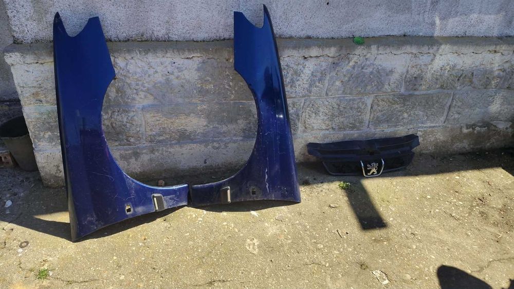 Продавам части за Пежо 406 1.8бензин 2002 година