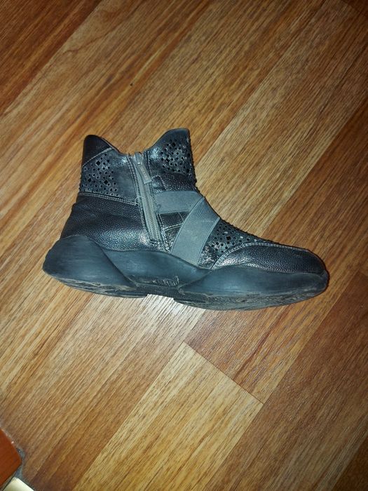 Ботиночки  весна-осень для девочки 10- 12лет