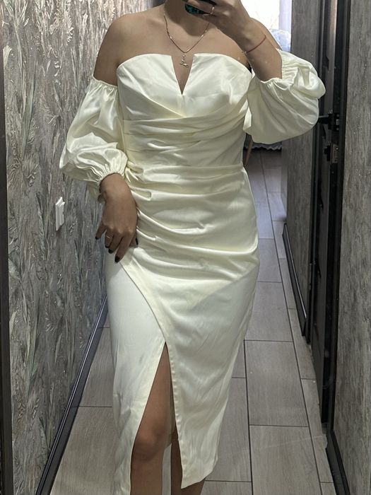 Продам платье женское