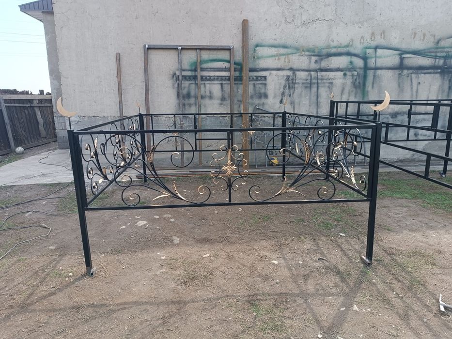 Оградка ритуальная