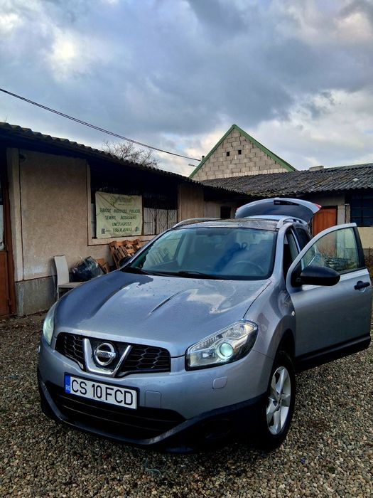 Nissan Qashqai 2013 1.5 (7 locuri)