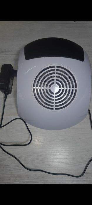 Пылесос , вытяжка для ногтей