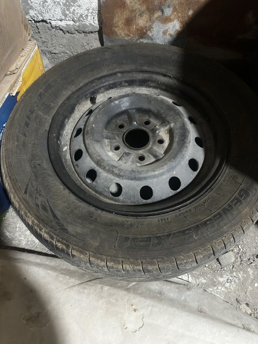 205/65/15 балон + диск + покрышка