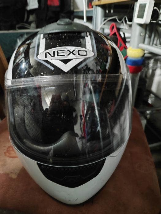 Мотоциклетна каска Nexo