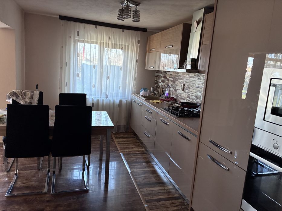 Casa de vanzare duplex