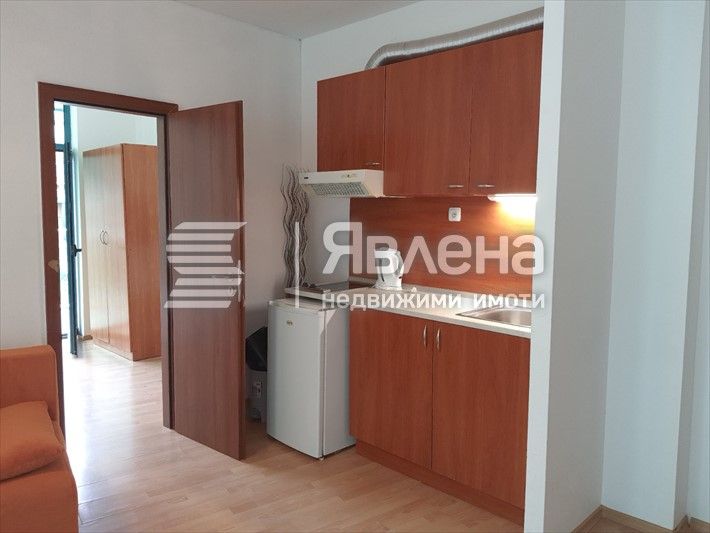 Продава се Двустаен апартамент в Приморско - 63 кв.м за 937 €/кв.м - Снимка #8